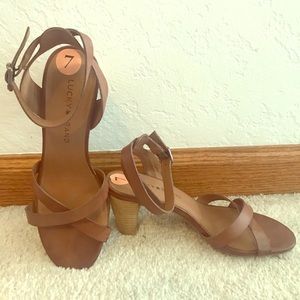 Lucky 🍀 Brand low heel, strappy Sandals